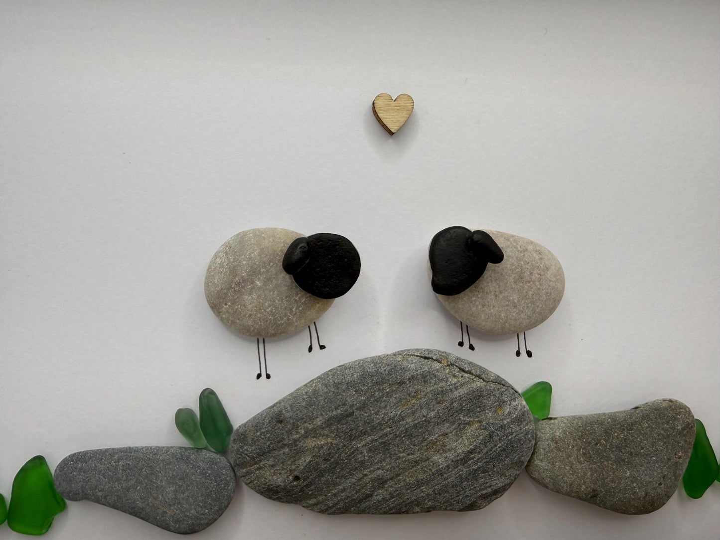 Pebble art sheep, pebble art, Scottish sheep, ewe pebble art, Aberdeenshire sheep pebbles