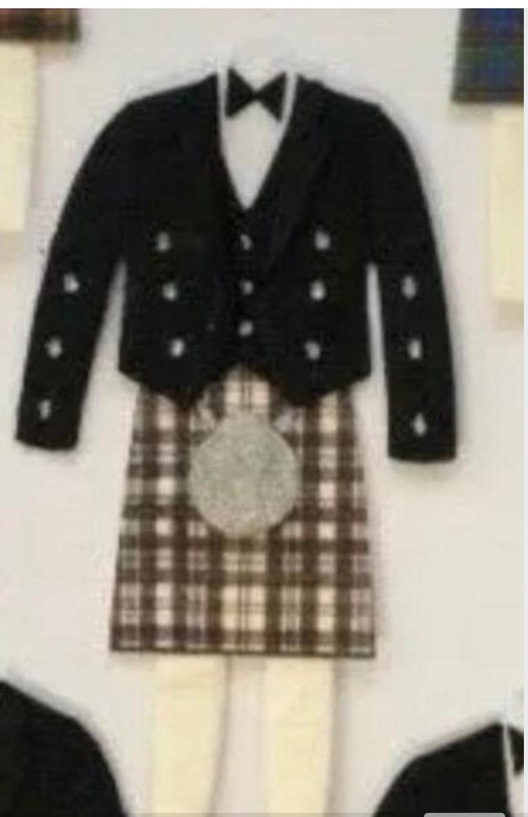 bride and groom frame, pebble art wedding gift, wedding gift, Scottish kilt, wedding pebble art, bride & groom pebble art
