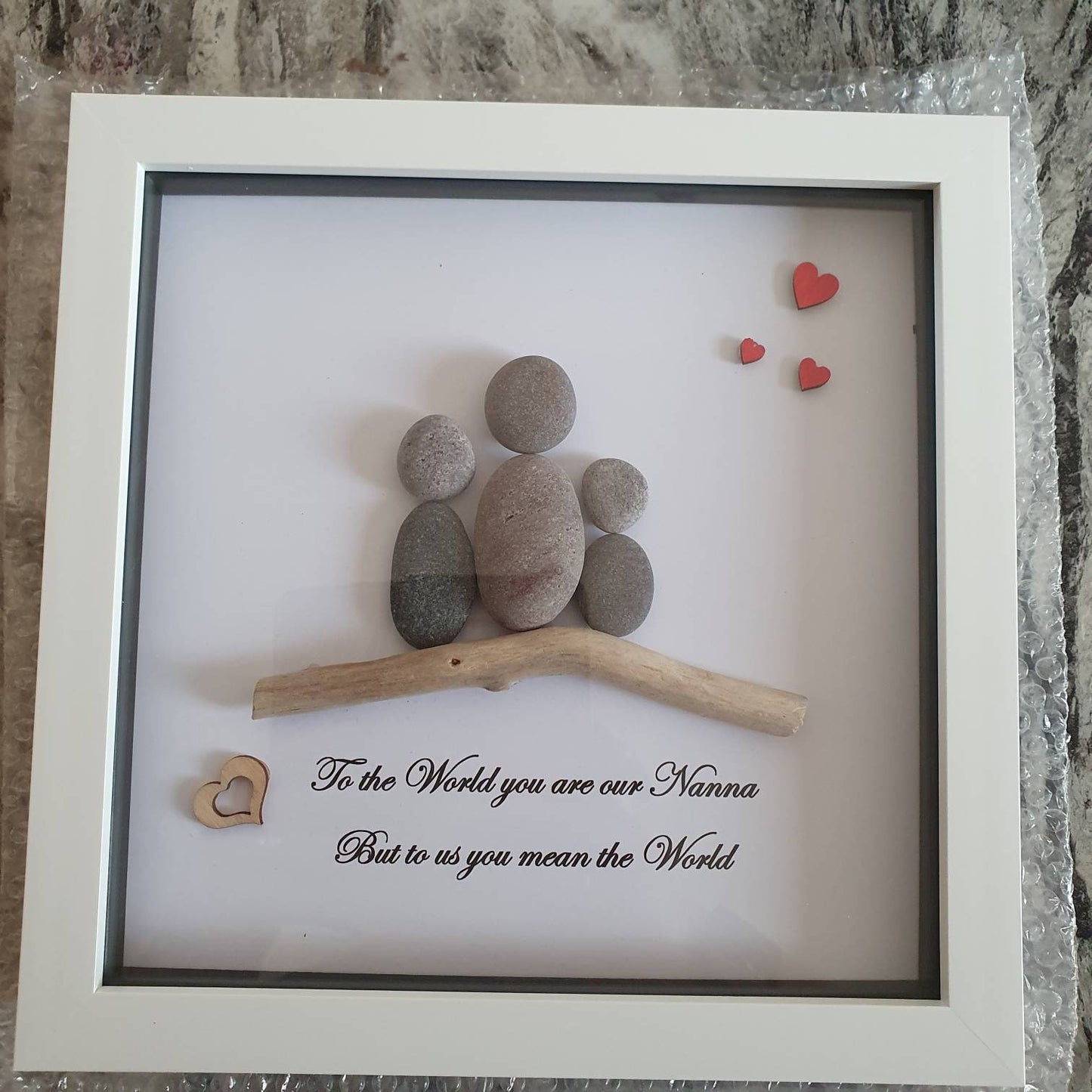 Pebble Art grandmother gift: Personalised gift, pebble art grandma, pebble art family, family pebble art, granny gift, pebble art, framed